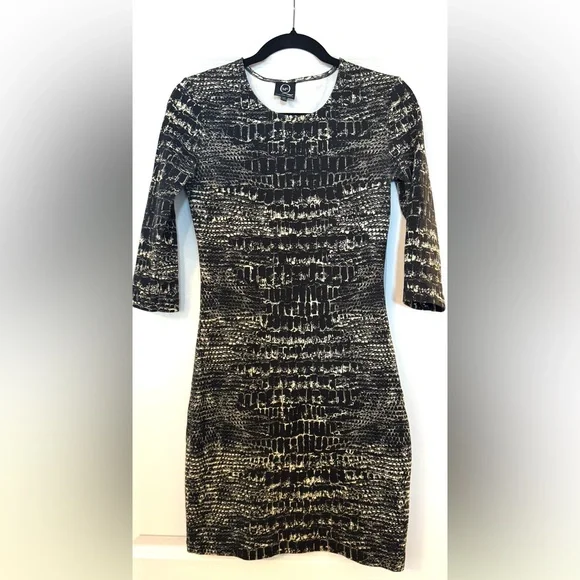 McQ by Alexander McQueen Animal Print
Bodycon Dress - Picture 5 of 10